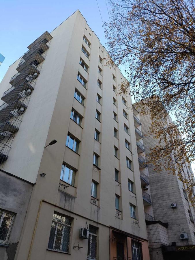 Hostel Krone Gok Zatishok Kiev Dış mekan fotoğraf